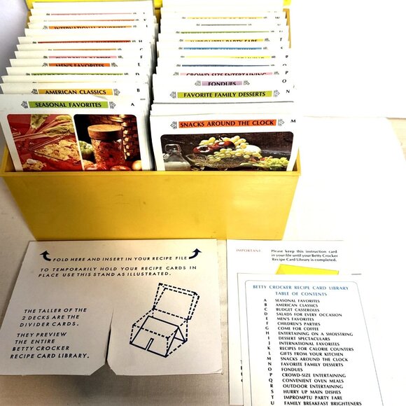 Vintage 1971 Betty Crocker Cooking Recipe Card Library Yellow Box Organizer Bake - Picture 4 of 7